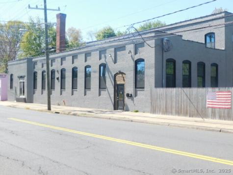 125 West Main Street Plainville CT 06062