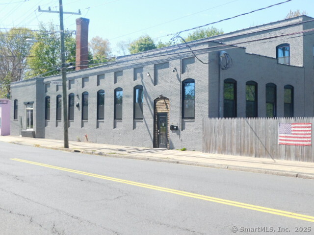 125 West Main Street Plainville CT 06062