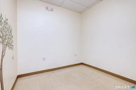 236 Boston Post Road Orange CT 06477