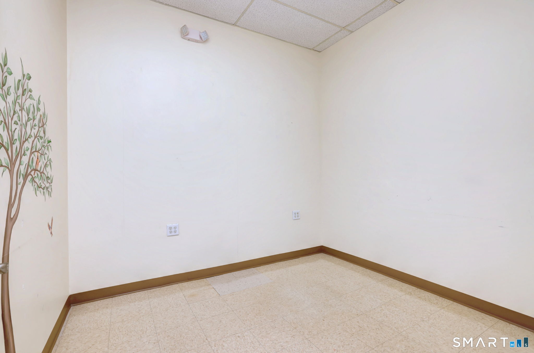 236 Boston Post Road Orange CT 06477