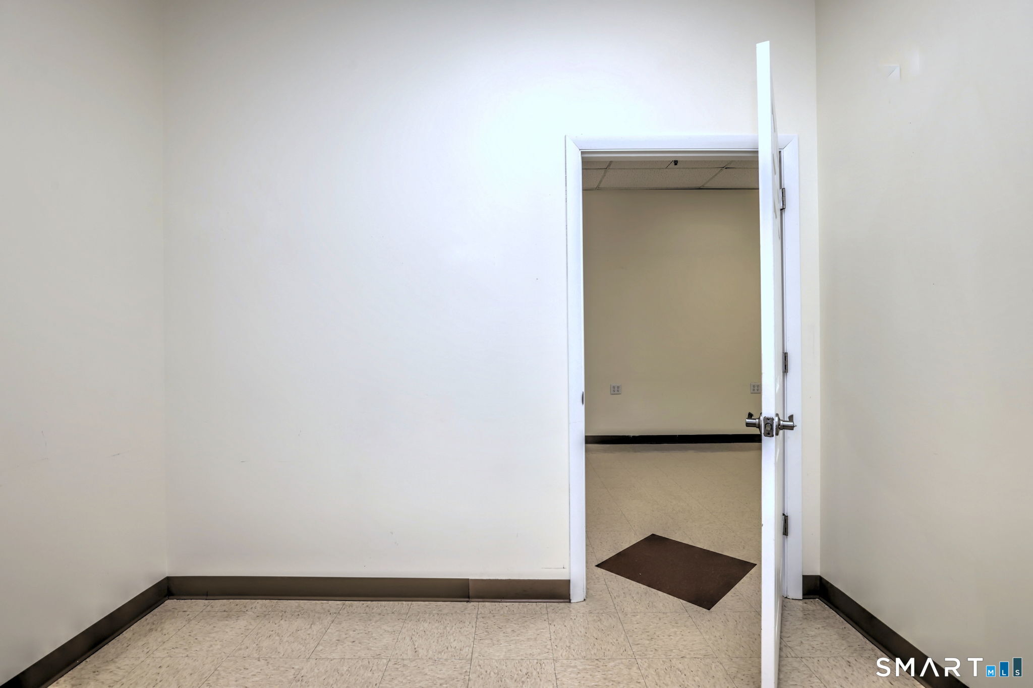 236 Boston Post Road Orange CT 06477
