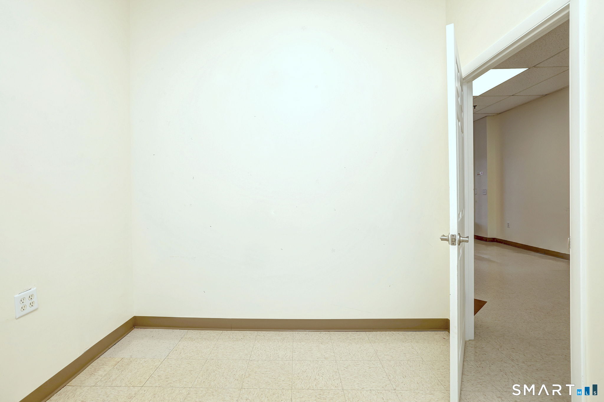 236 Boston Post Road Orange CT 06477