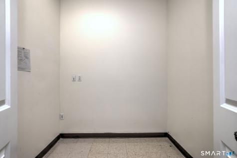 236 Boston Post Road Orange CT 06477