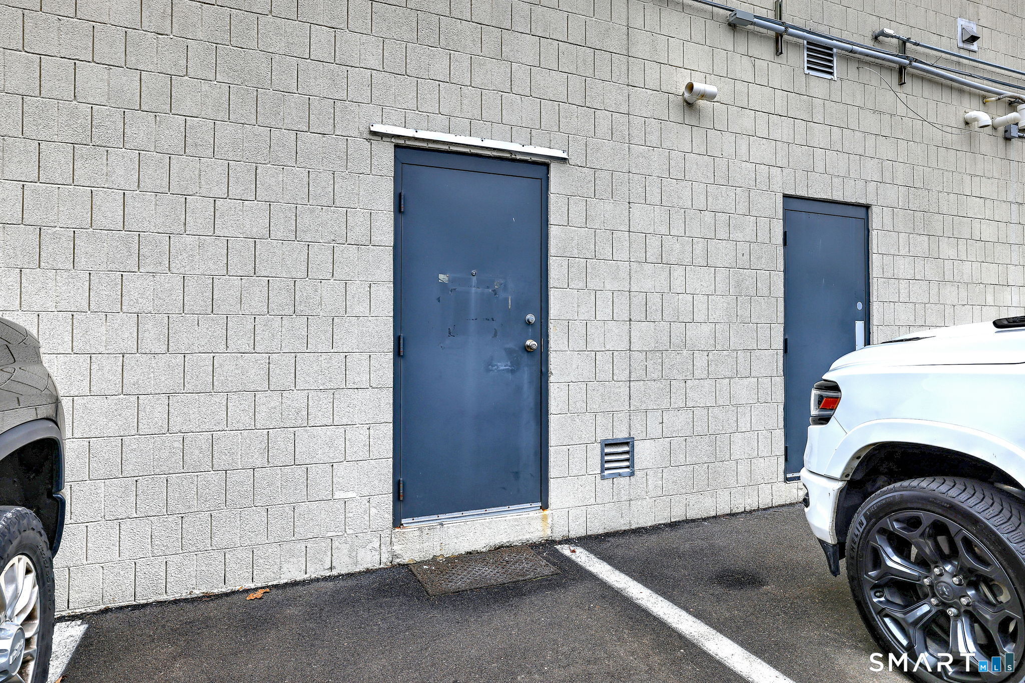 236 Boston Post Road Orange CT 06477