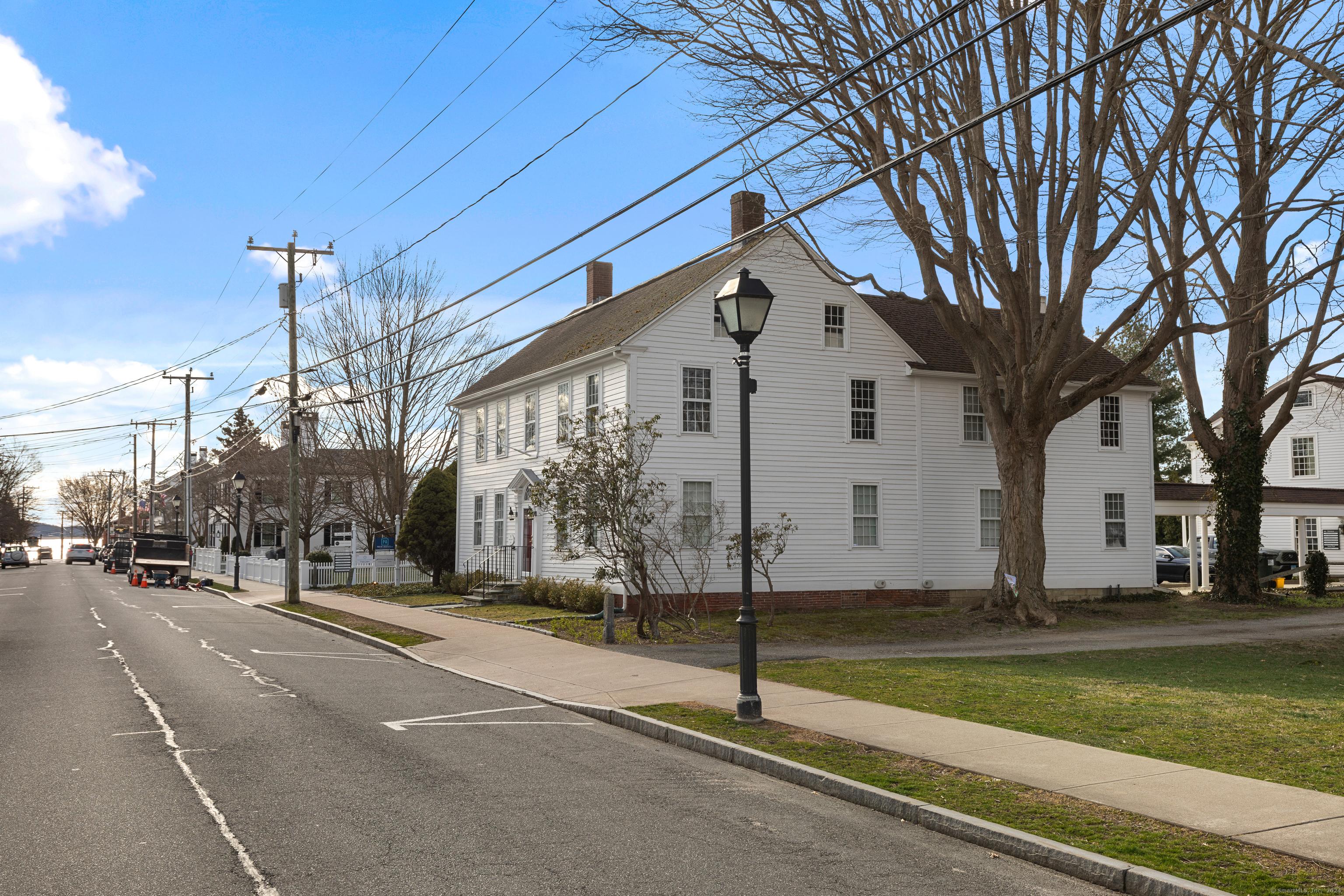 28 Main Street Essex CT 06426