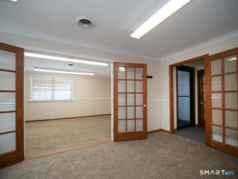 27 Lucy Street Woodbridge CT 06525