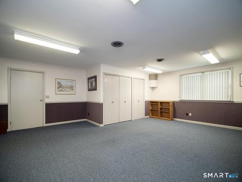 27 Lucy Street Woodbridge CT 06525