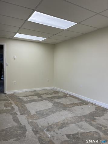 77 Pent Highway Wallingford CT 06492