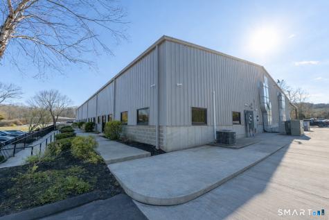 13 West Parkway Plainfield CT 06374