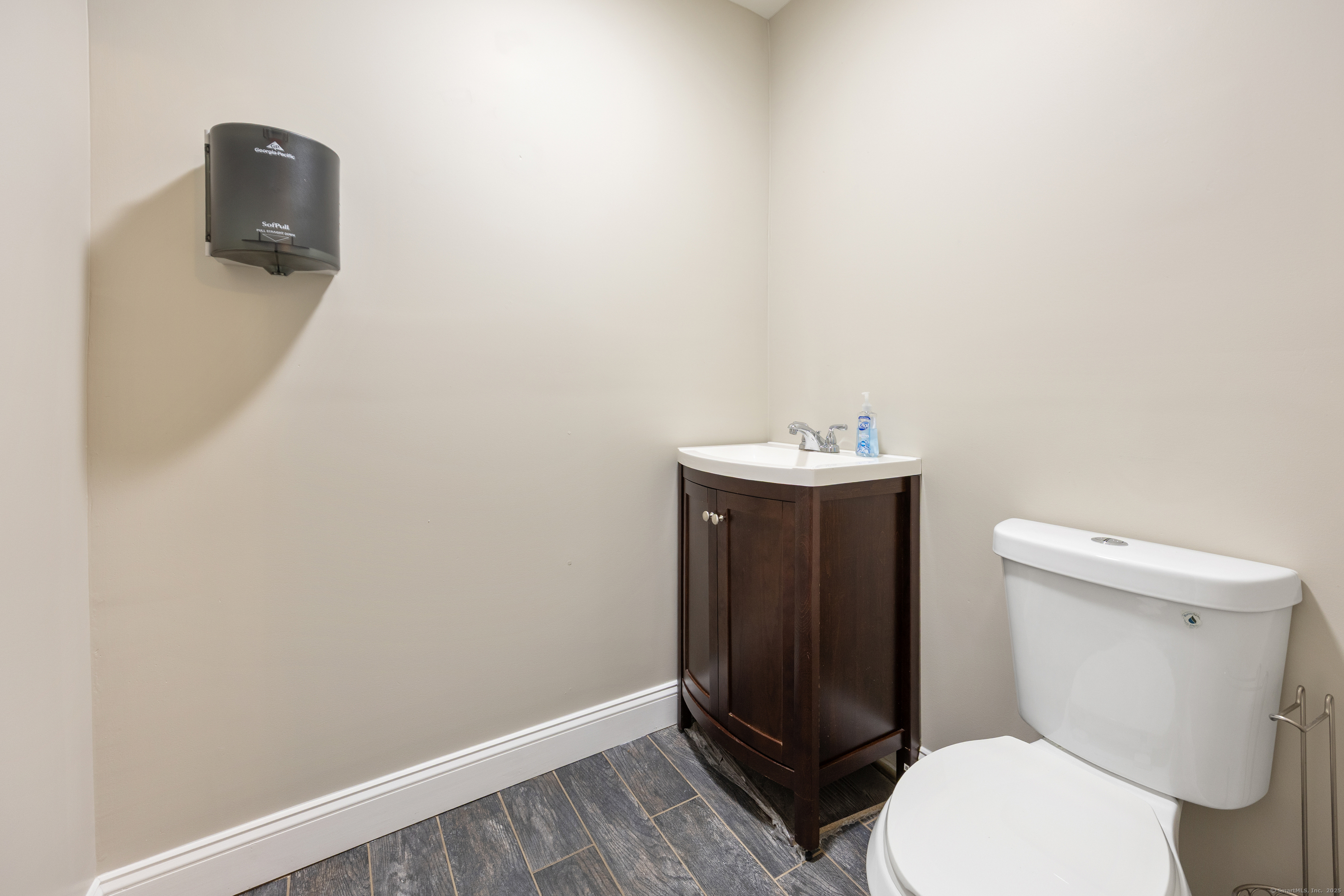 230 Frost Road Waterbury CT 06705