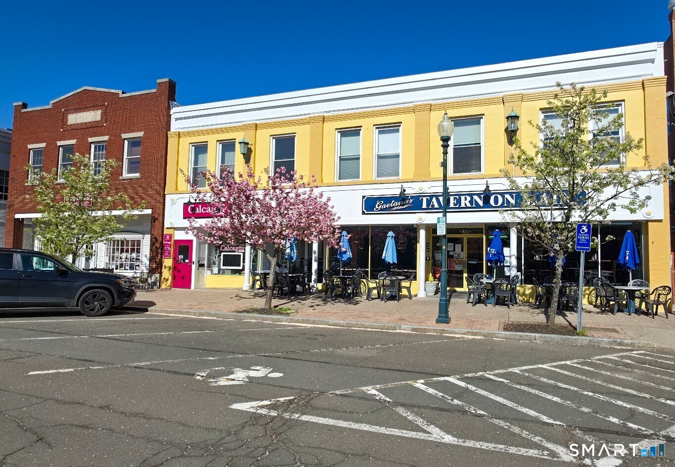 40 N. Main Street Wallingford CT 06492