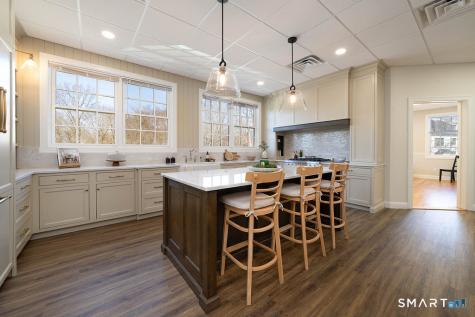 2614 Boston Post Road Guilford CT 06437