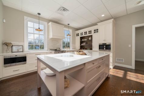 2614 Boston Post Road Guilford CT 06437