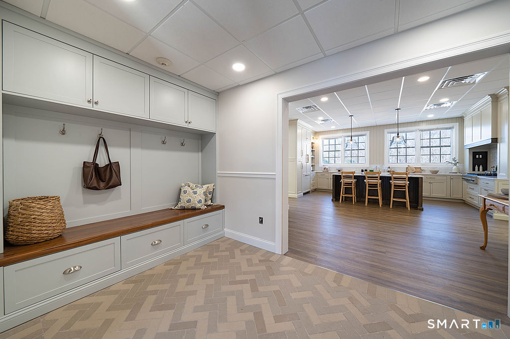 2614 Boston Post Road Guilford CT 06437