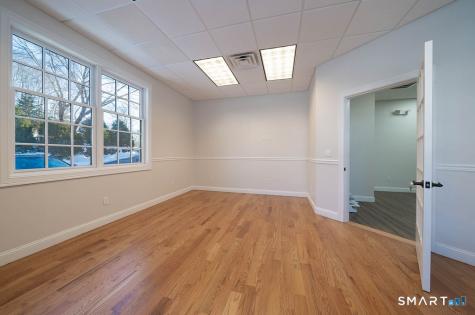 2614 Boston Post Road Guilford CT 06437