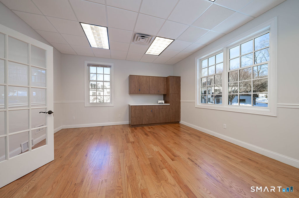 2614 Boston Post Road Guilford CT 06437