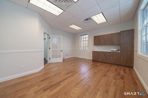 2614 Boston Post Road Guilford CT 06437