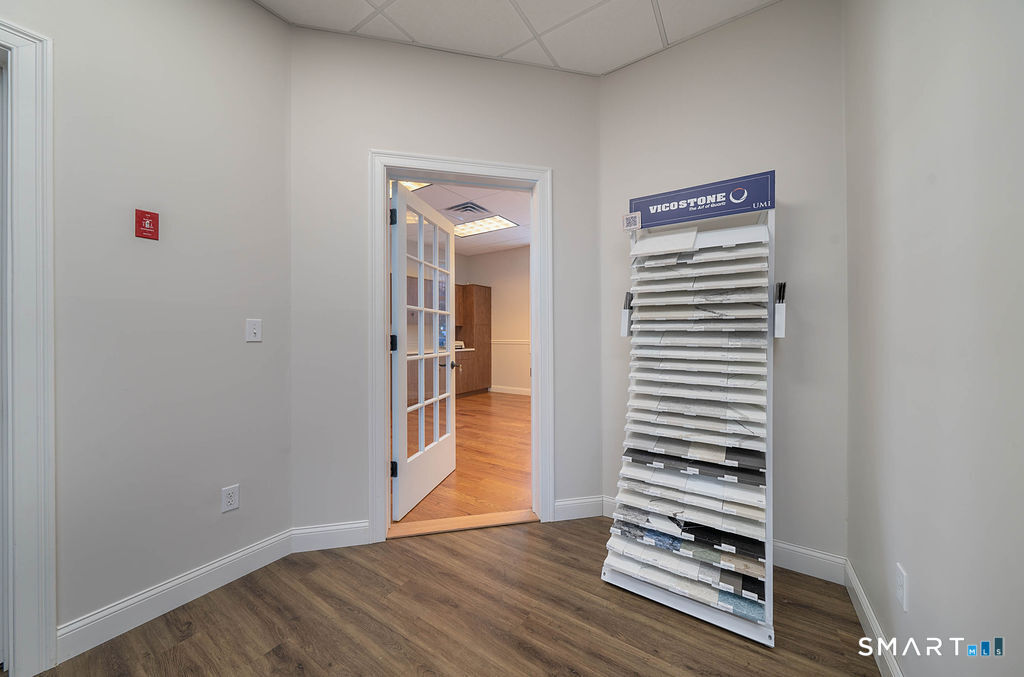 2614 Boston Post Road Guilford CT 06437