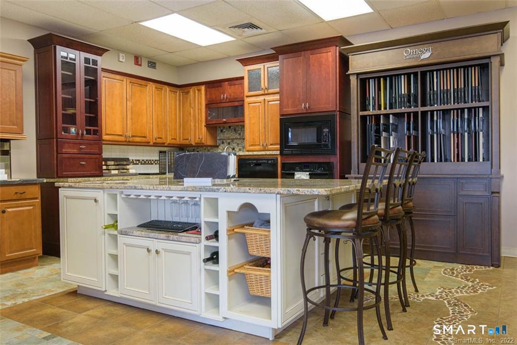 1695 Poquonock Avenue Windsor CT 06095