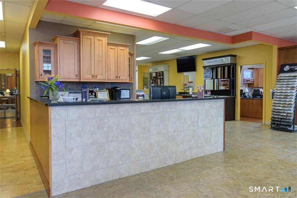 1695 Poquonock Avenue Windsor CT 06095