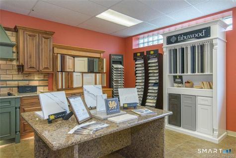 1695 Poquonock Avenue Windsor CT 06095
