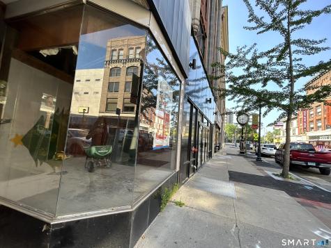 105 Bank Street Waterbury CT 06702