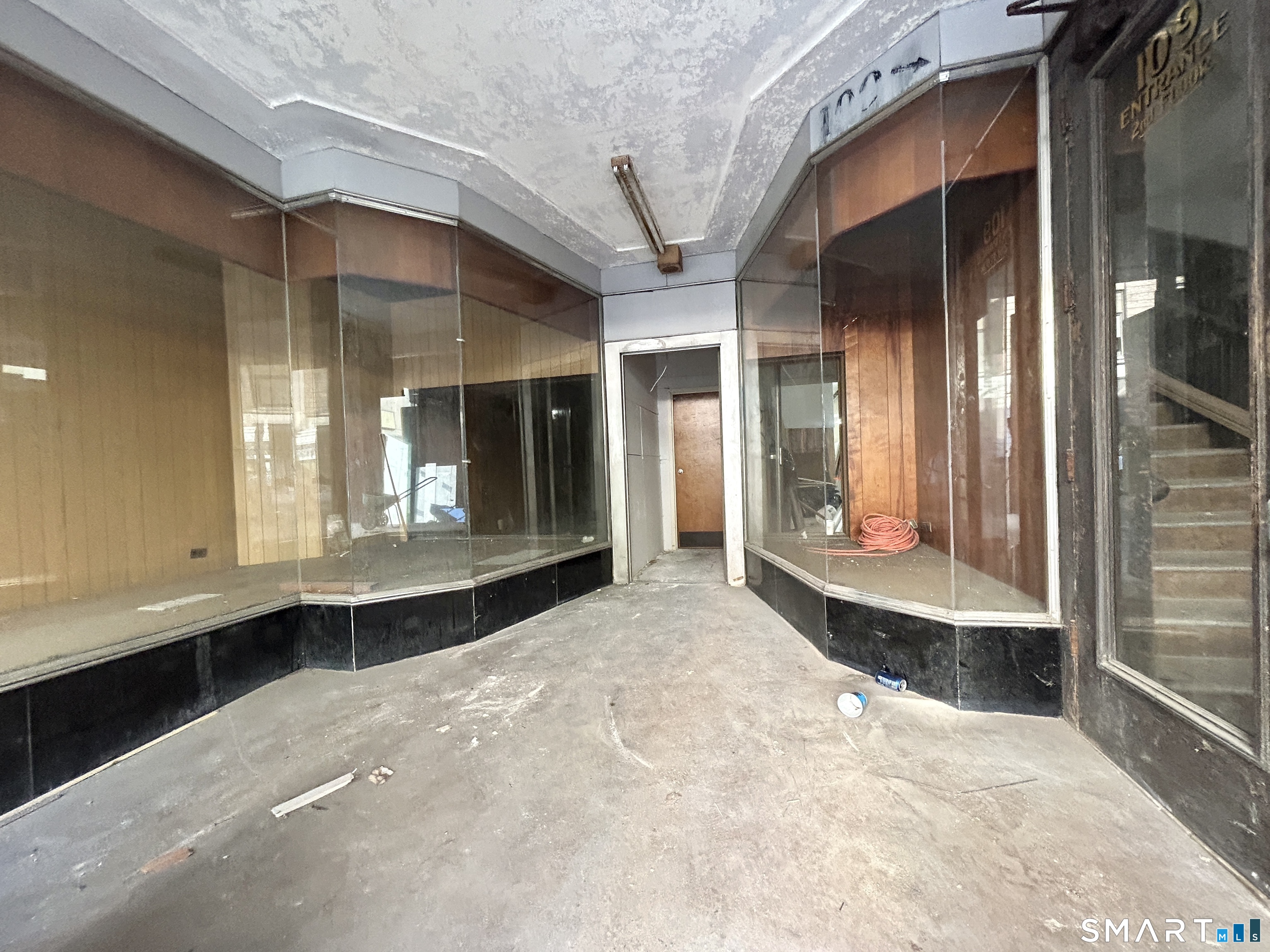 105 Bank Street Waterbury CT 06702