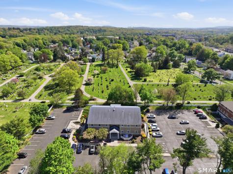 299 Washington Avenue Hamden CT 06518
