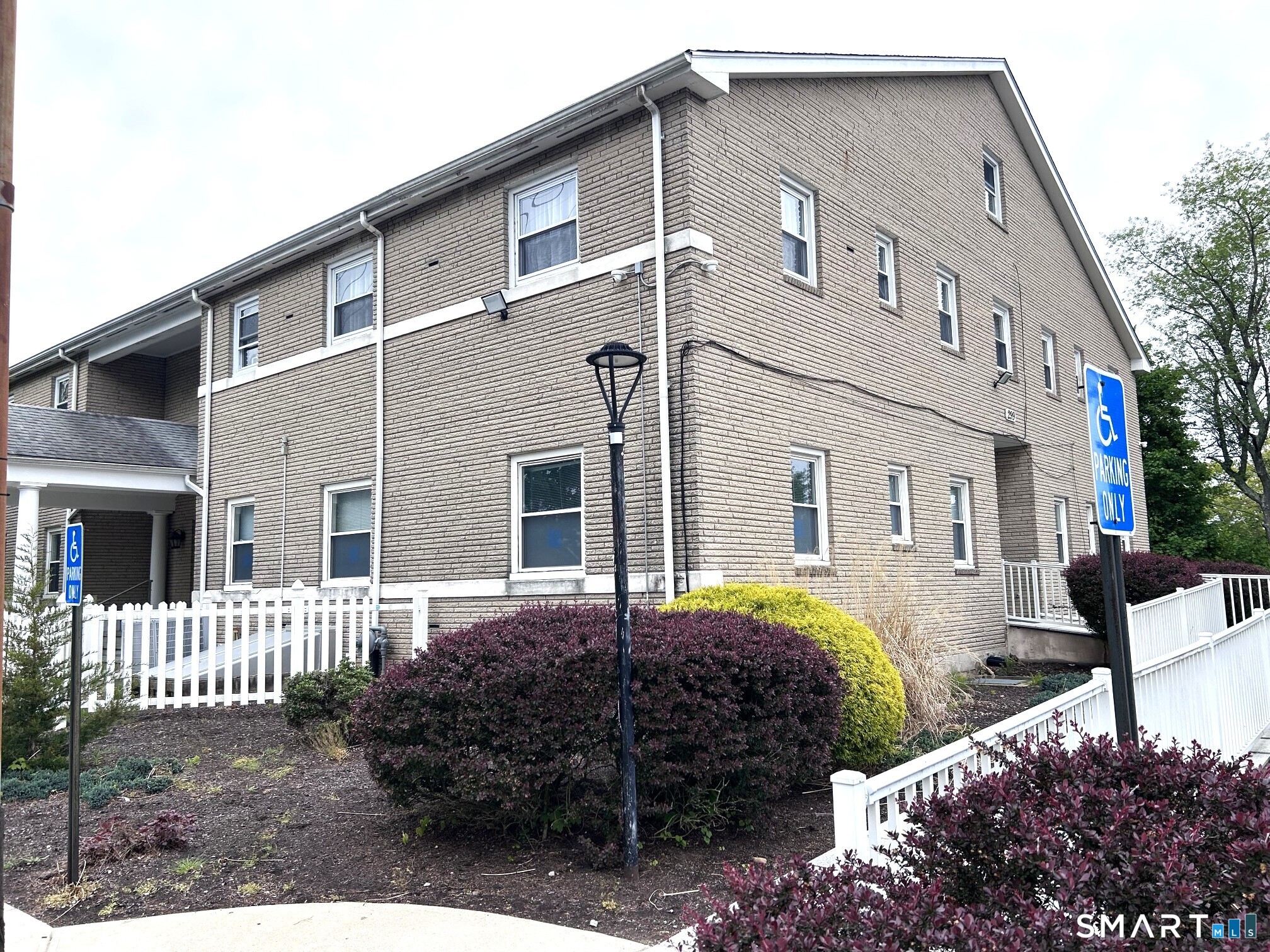 299 Washington Avenue Hamden CT 06518