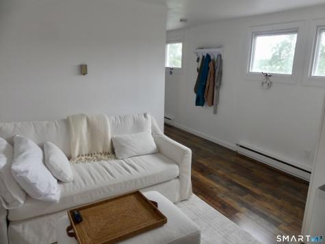 15 Nott Lane Essex CT 06426