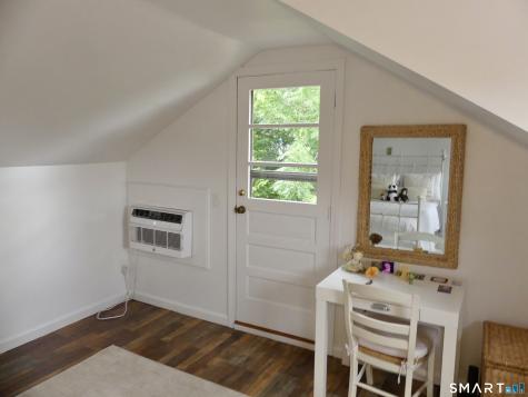 15 Nott Lane Essex CT 06426