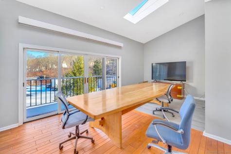 10-18 Beach Street Seymour CT 06483