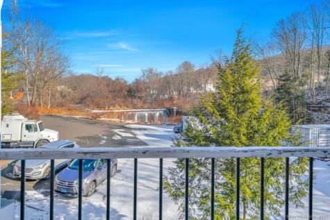 10-18 Beach Street Seymour CT 06483