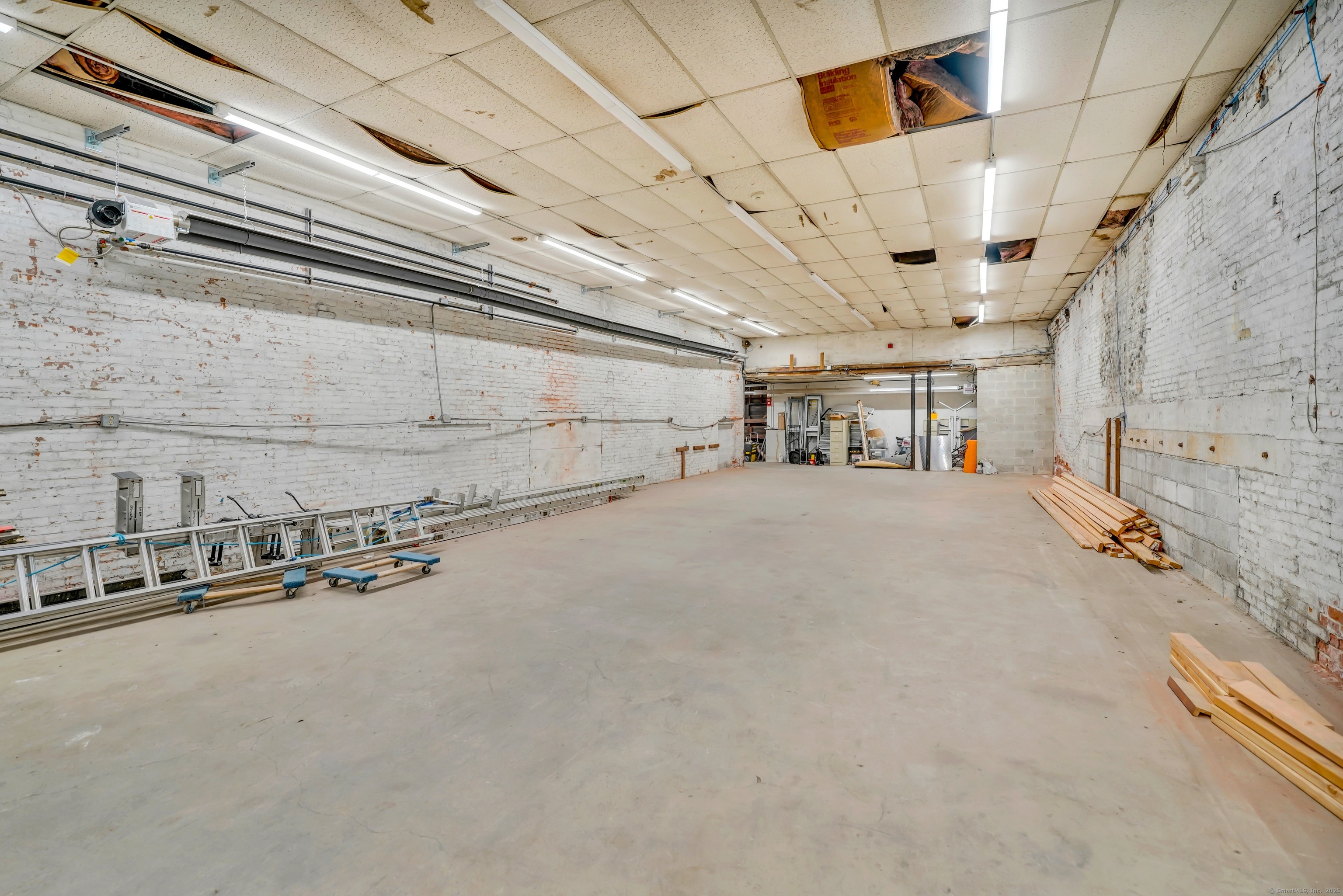 10-18 Beach Street Seymour CT 06483