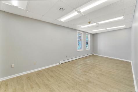 10-18 Beach Street Seymour CT 06483