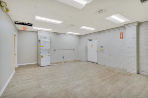 10-18 Beach Street Seymour CT 06483