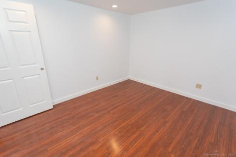 1587 Boston Post Road Westbrook CT 06498