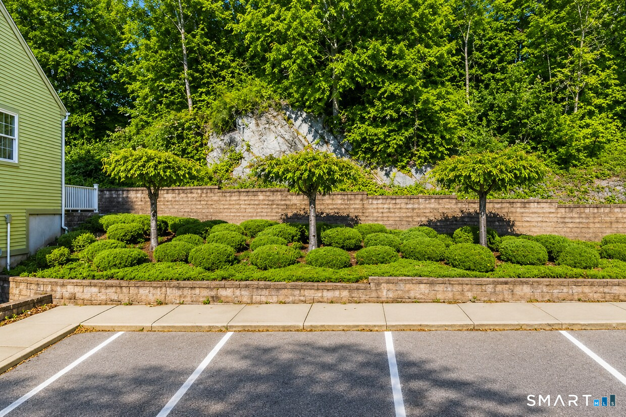 620 Route 32 Montville CT 06382