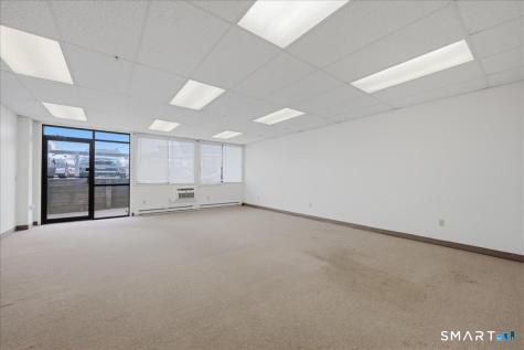 35 Pratt Street Essex CT 06426