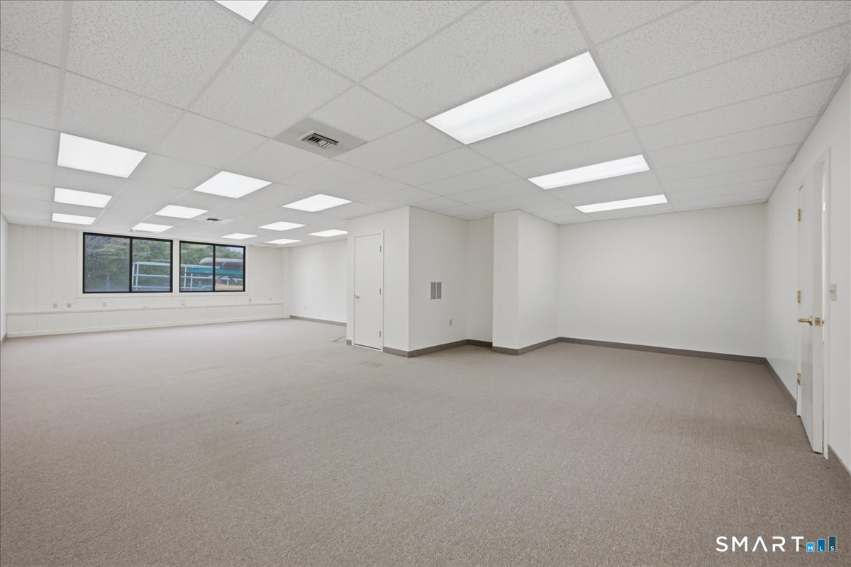 35 Pratt Street Essex CT 06426