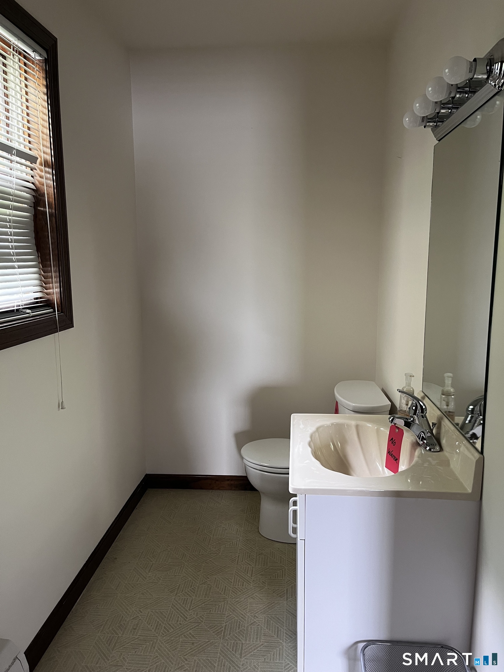 698B Derby Avenue Seymour CT 06483