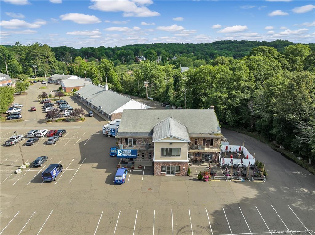37 Huntington Plaza Street Shelton CT 06484
