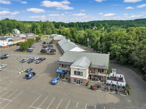 37 Huntington Plaza Street Shelton CT 06484