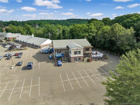 37 Huntington Plaza Street Shelton CT 06484