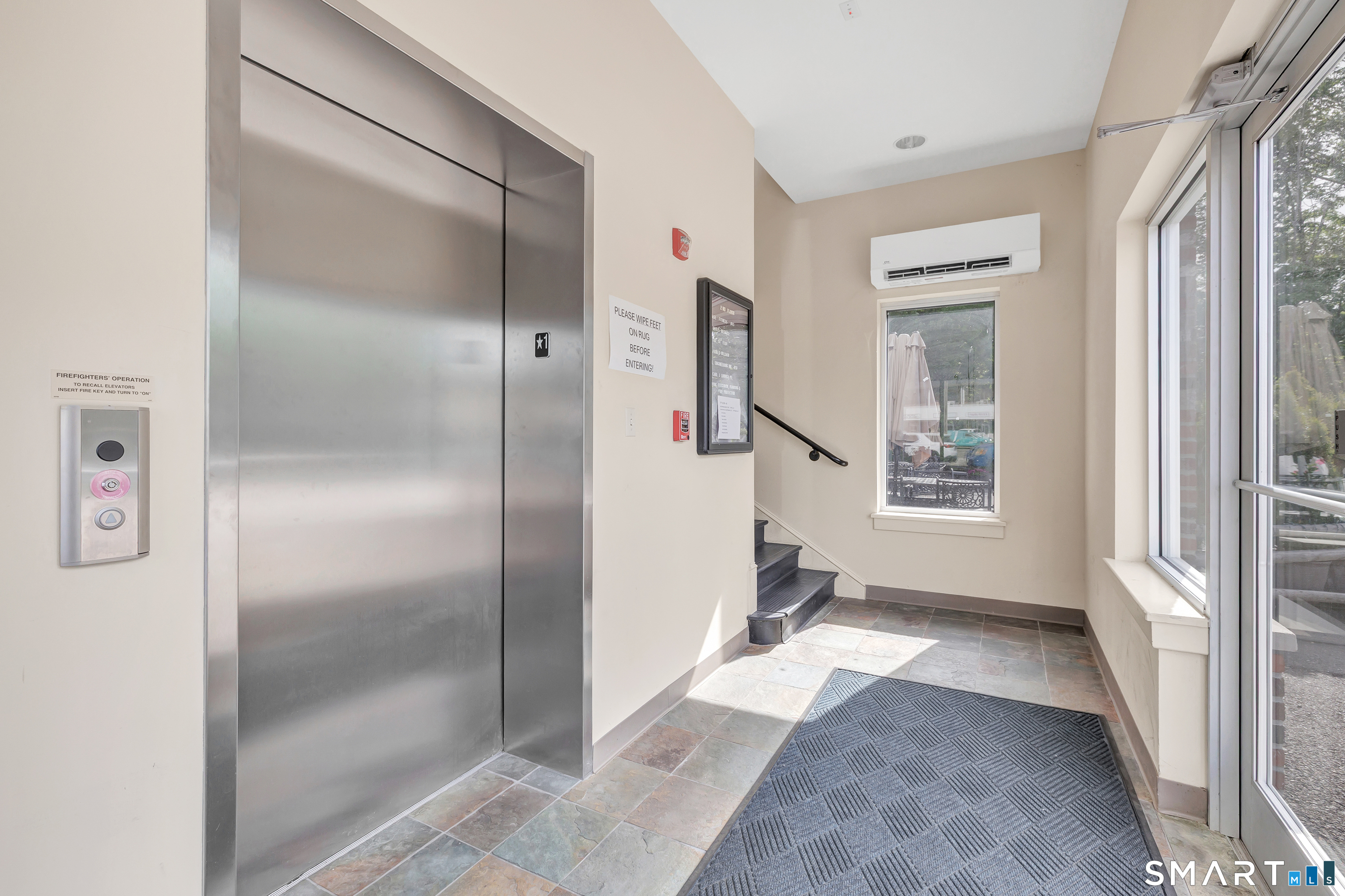 37 Huntington Plaza Street Shelton CT 06484