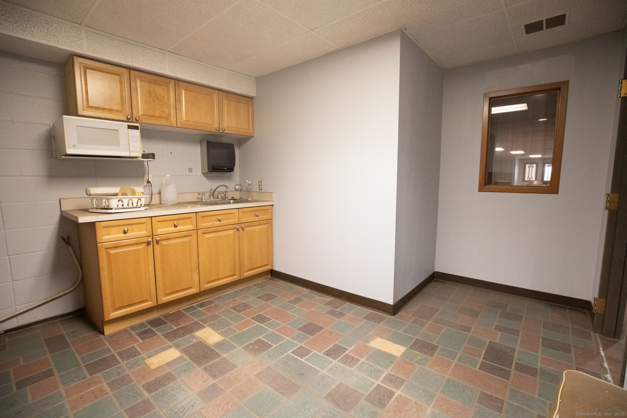148 Addison Road Windsor CT 06095