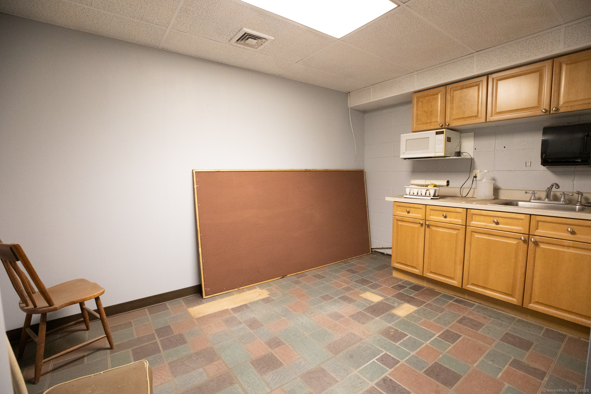 148 Addison Road Windsor CT 06095