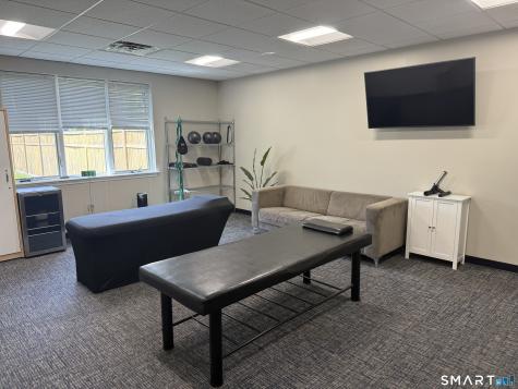 17 Berkshire Road Newtown CT 06482
