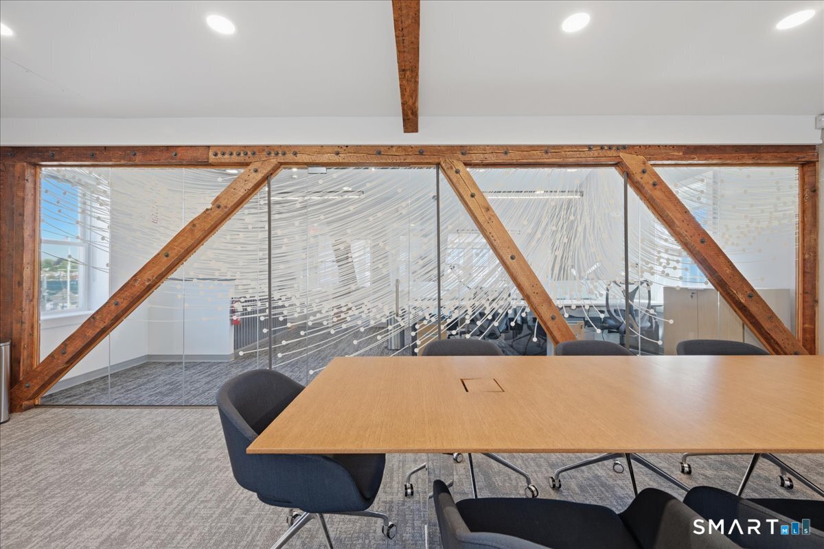 40 Bank Street New London CT 06320