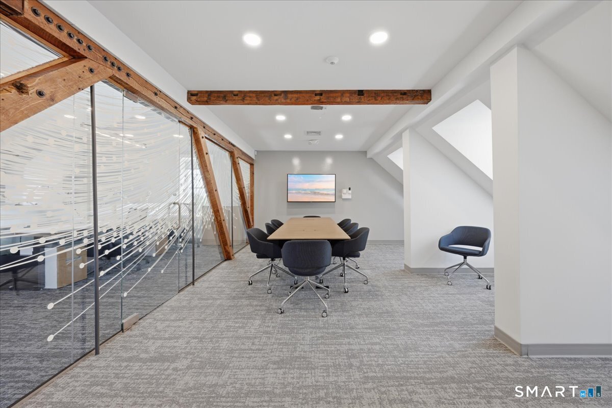 40 Bank Street New London CT 06320